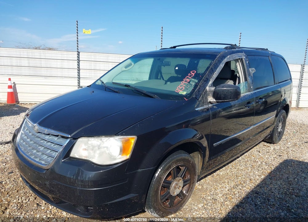 2010 CHRYSLER TOWN & COUNTRY VIN: 2A4RR5D10AR221418