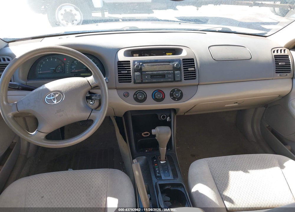 2002 TOYOTA CAMRY LE VIN: 4T1BE32K42U032838