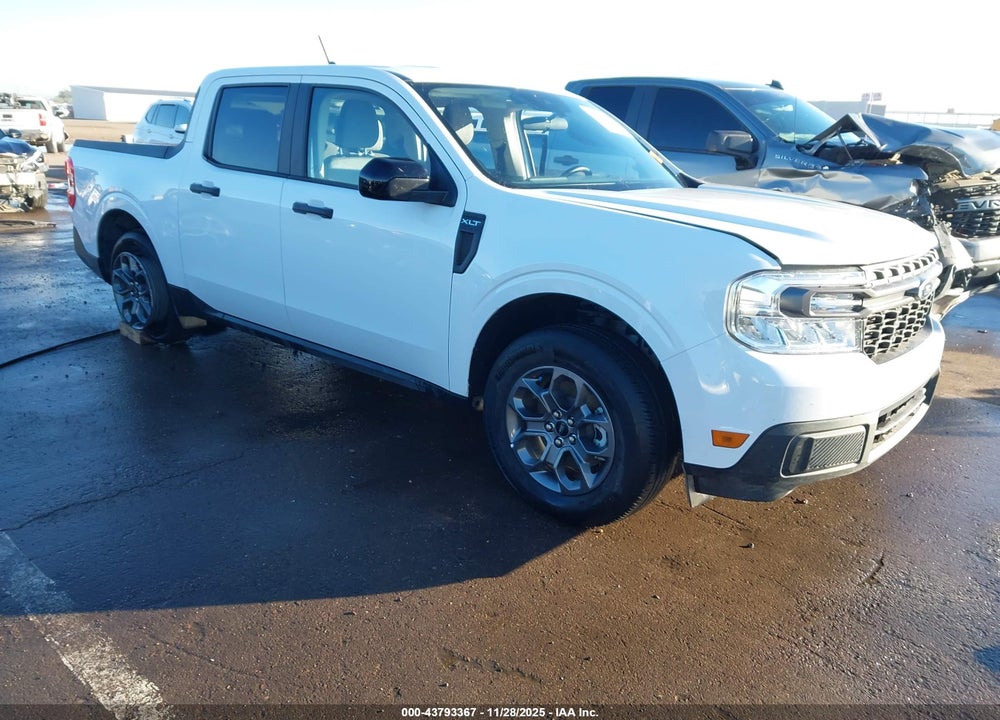 2024 FORD MAVERICK XLT VIN: 3FTTW8H33RRB19439