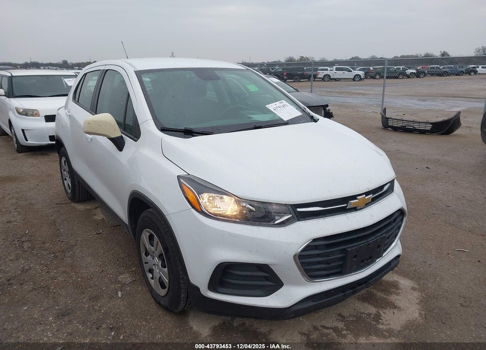 2017 CHEVROLET TRAX LS VIN: KL7CJKSB2HB111800