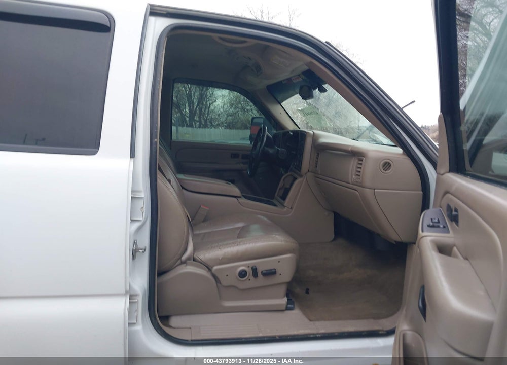 2005 CHEVROLET SILVERADO 2500HD LT VIN: 1GCHK23225F863991