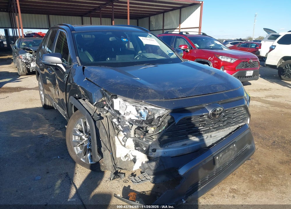 2019 TOYOTA RAV4 XLE PREMIUM VIN: JTMC1RFV5KD503472