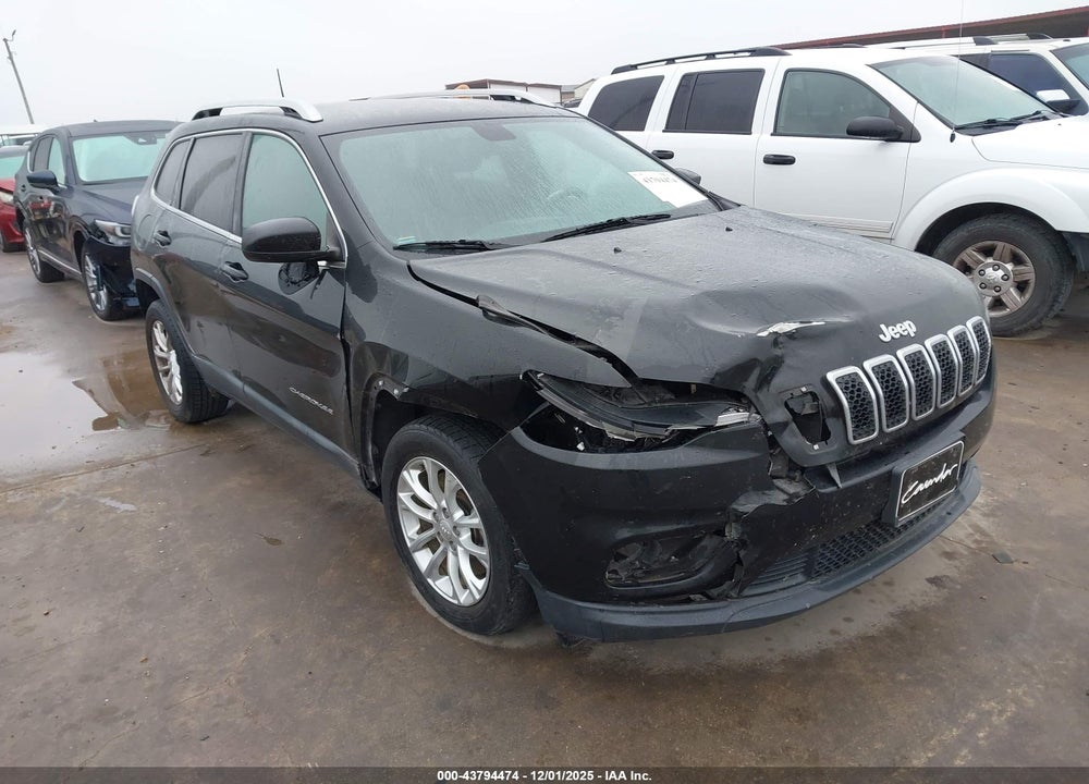 2019 JEEP CHEROKEE LATITUDE FWD VIN: 1C4PJLCB1KD203744
