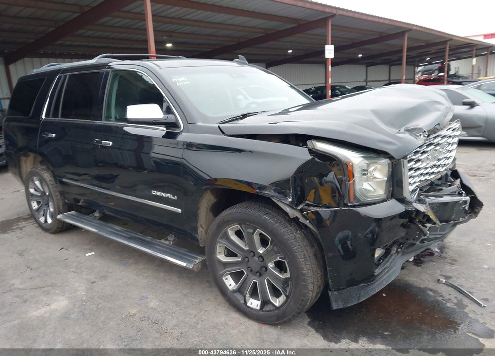 2018 GMC YUKON DENALI VIN: 1GKS2CKJ8JR342825