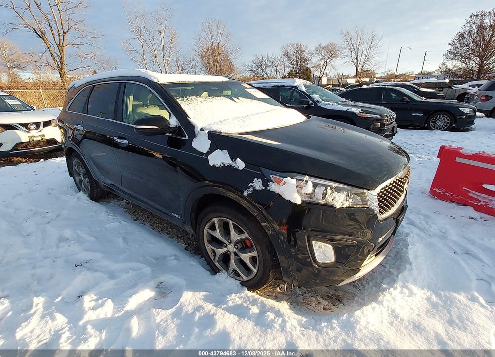 2016 KIA SORENTO 3.3L SX VIN: 5XYPKDA55GG099588