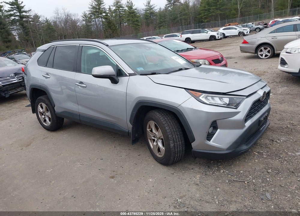 2021 TOYOTA RAV4 XLE VIN: 2T3P1RFV6MW209473