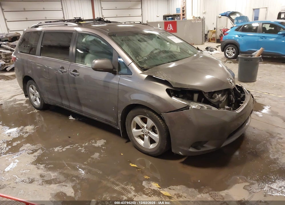 2016 TOYOTA SIENNA LE 8 PASSENGER VIN: 5TDKK3DC6GS745271