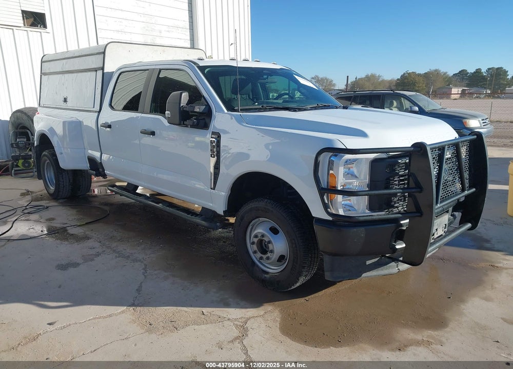 2023 FORD F-350 XL VIN: 1FT8W3DA2PEC23823