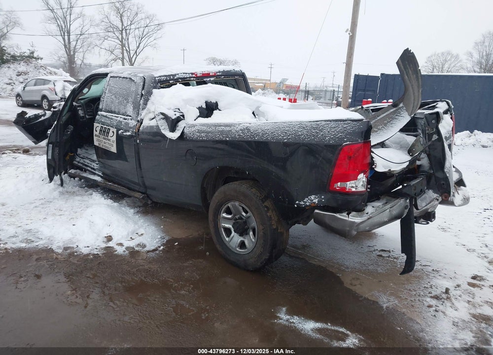 2018 RAM 3500 TRADESMAN  4X4 8' BOX VIN: 3C63R3GL5JG299350