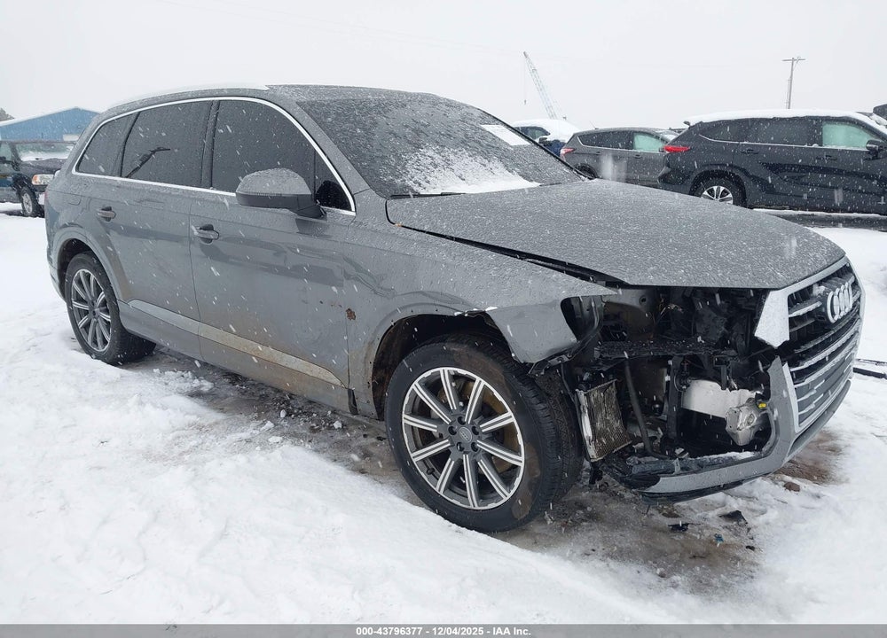 2017 AUDI Q7 3.0T PREMIUM VIN: WA1LAAF74HD027821