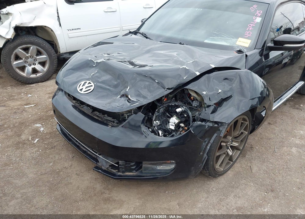 2012 VOLKSWAGEN BEETLE 2.0T VIN: 3VWV67AT7CM644082