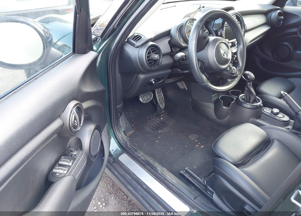 2017 MINI HARDTOP COOPER VIN: WMWXU1C52H2E19080