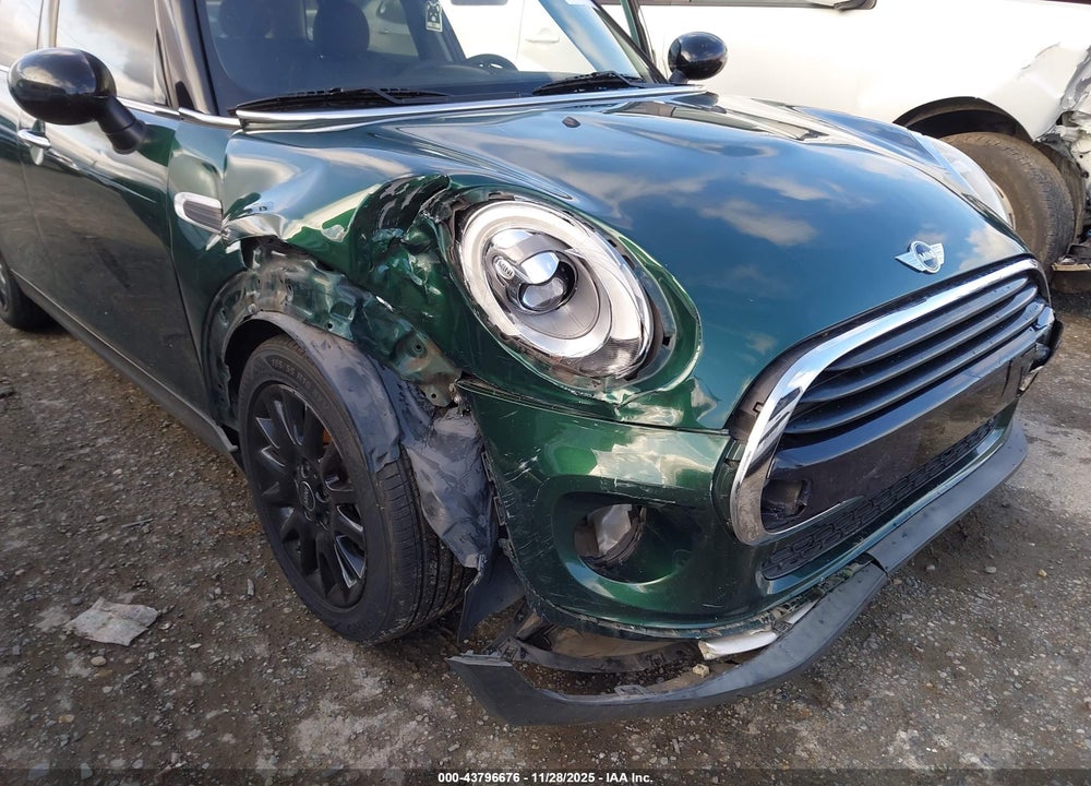 2017 MINI HARDTOP COOPER VIN: WMWXU1C52H2E19080