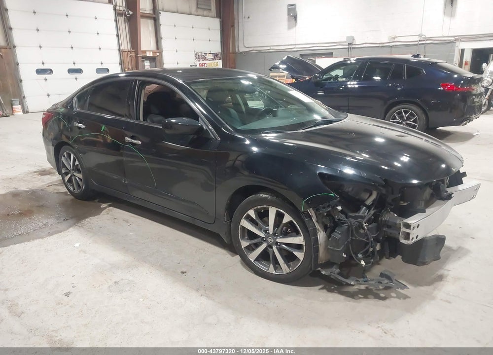2016 NISSAN ALTIMA 2.5 SR VIN: 1N4AL3AP8GC190394