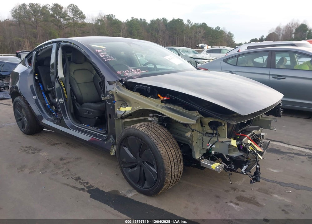 2026 TESLA MODEL Y LONG RANGE DUAL MOTOR ALL-WHEEL DRIVE/LONG RANGE LAUNCH SERIES VIN: 7SAYGDEE3TA470006
