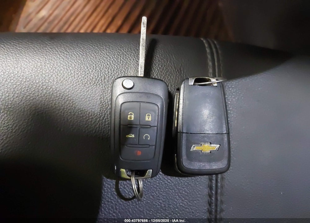 2019 CHEVROLET IMPALA LT VIN: 1G11Z5S34KU102808