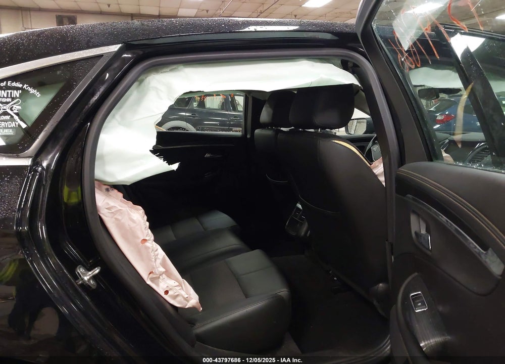 2019 CHEVROLET IMPALA LT VIN: 1G11Z5S34KU102808