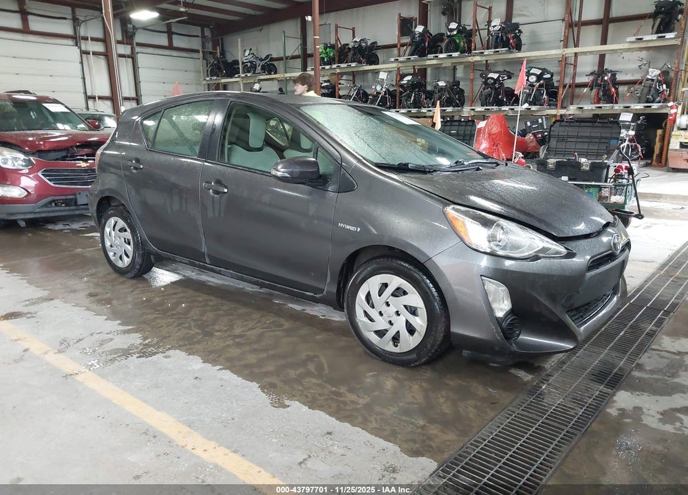 2015 TOYOTA PRIUS C ONE VIN: JTDKDTB31F1102934