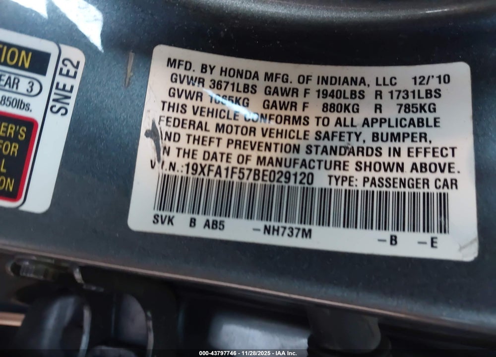 2011 HONDA CIVIC LX VIN: 19XFA1F57BE029120