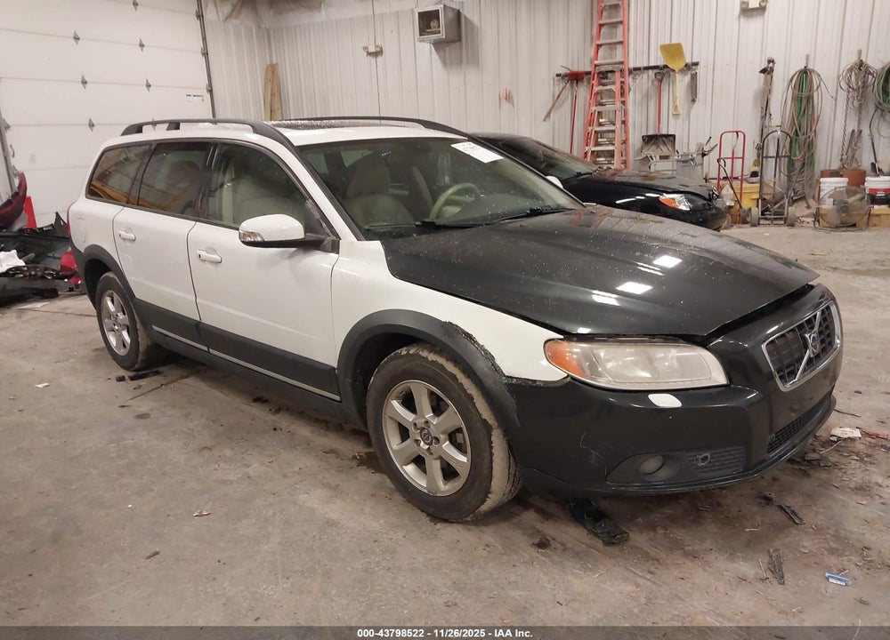 2008 VOLVO XC70 3.2 VIN: YV4BZ982581004024