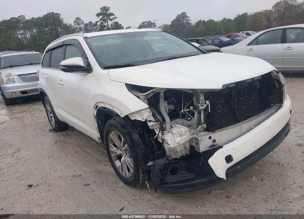 2015 TOYOTA HIGHLANDER XLE V6 VIN: 5TDKKRFH9FS068100