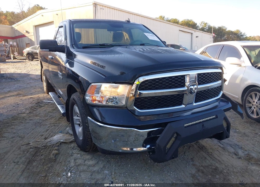 2013 RAM 1500 SLT VIN: 3C6JR6EG8DG501889