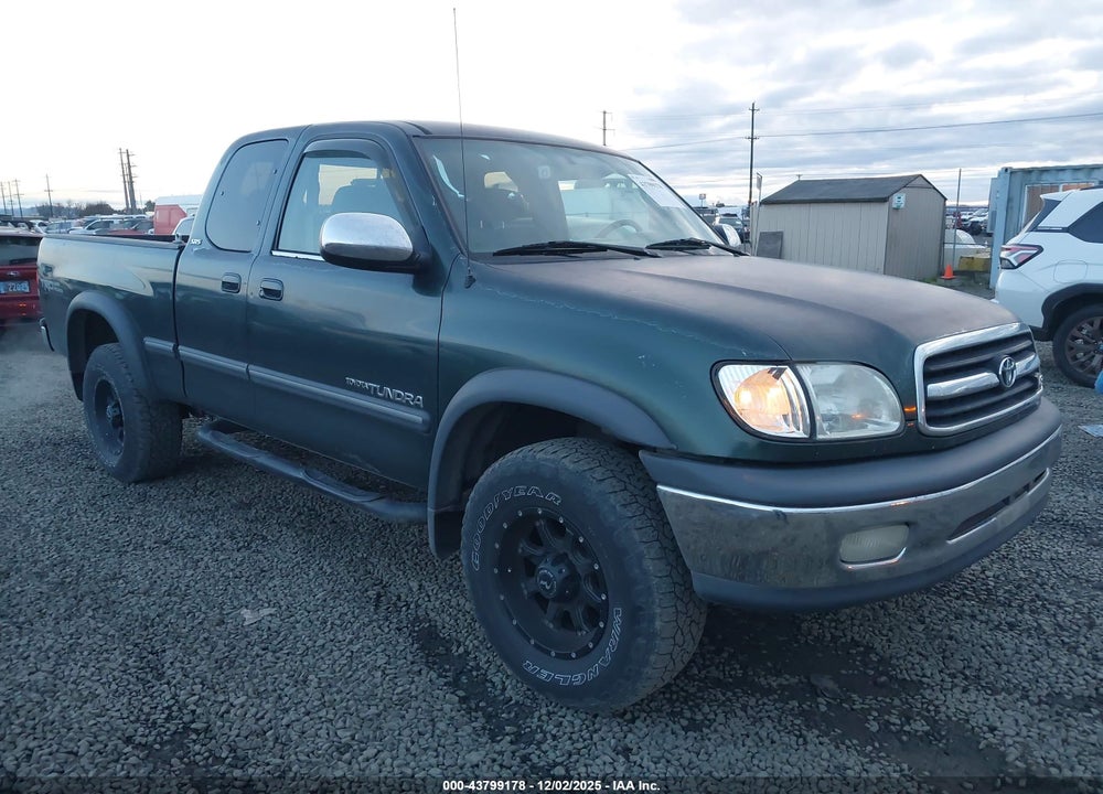 2001 TOYOTA TUNDRA SR5 V8 VIN: 5TBBT44181S152593