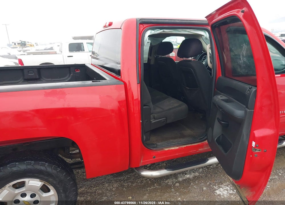 2012 CHEVROLET SILVERADO 1500 LT VIN: 1GCPKSE7XCF106077