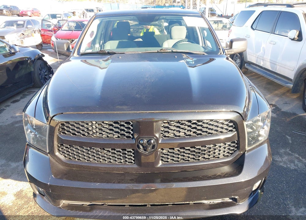 2019 RAM 1500 CLASSIC EXPRESS  4X2 6'4 BOX VIN: 1C6RR6FT1KS552347