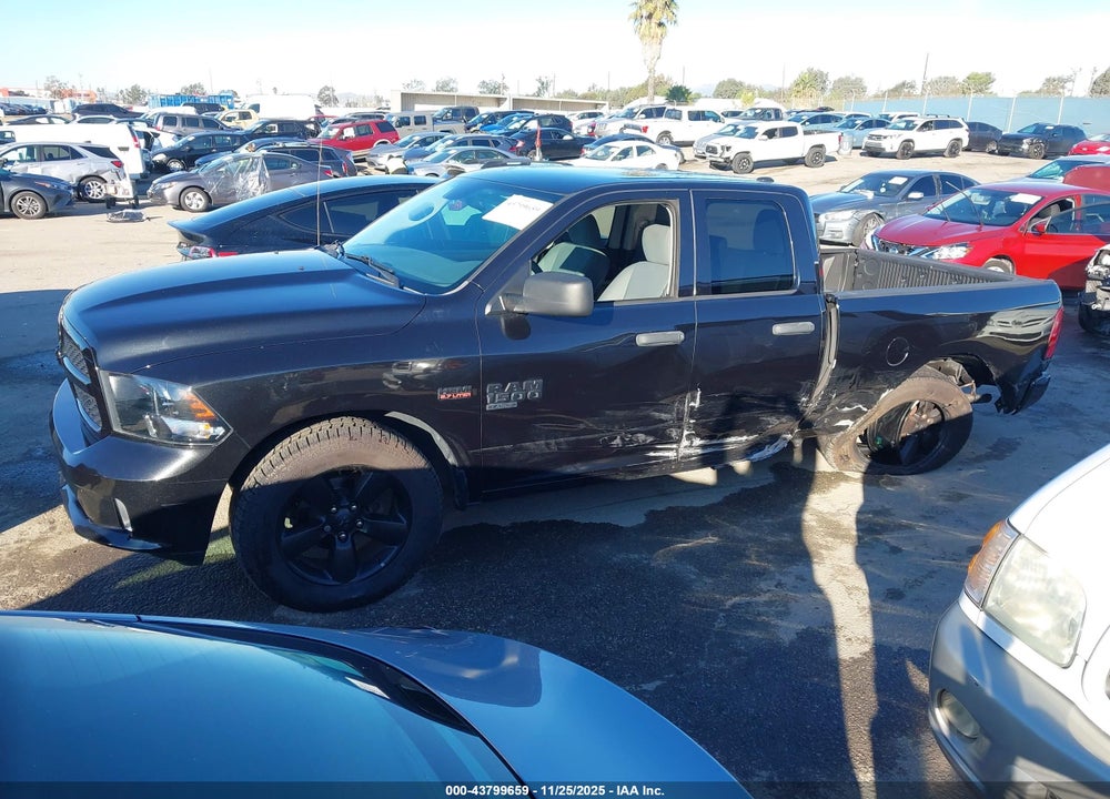 2019 RAM 1500 CLASSIC EXPRESS  4X2 6'4 BOX VIN: 1C6RR6FT1KS552347