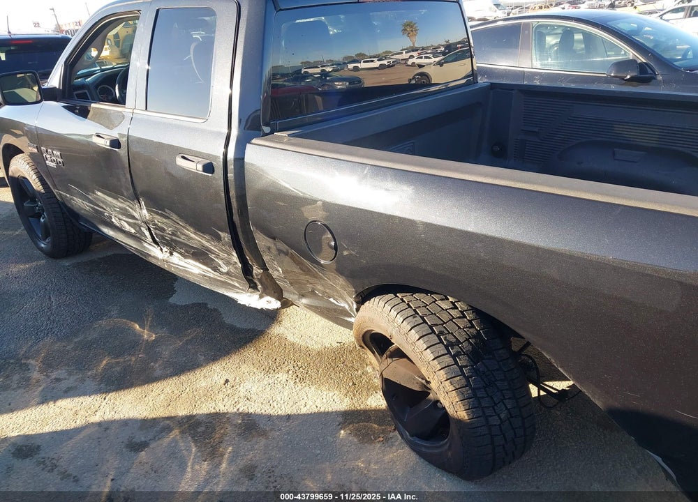 2019 RAM 1500 CLASSIC EXPRESS  4X2 6'4 BOX VIN: 1C6RR6FT1KS552347