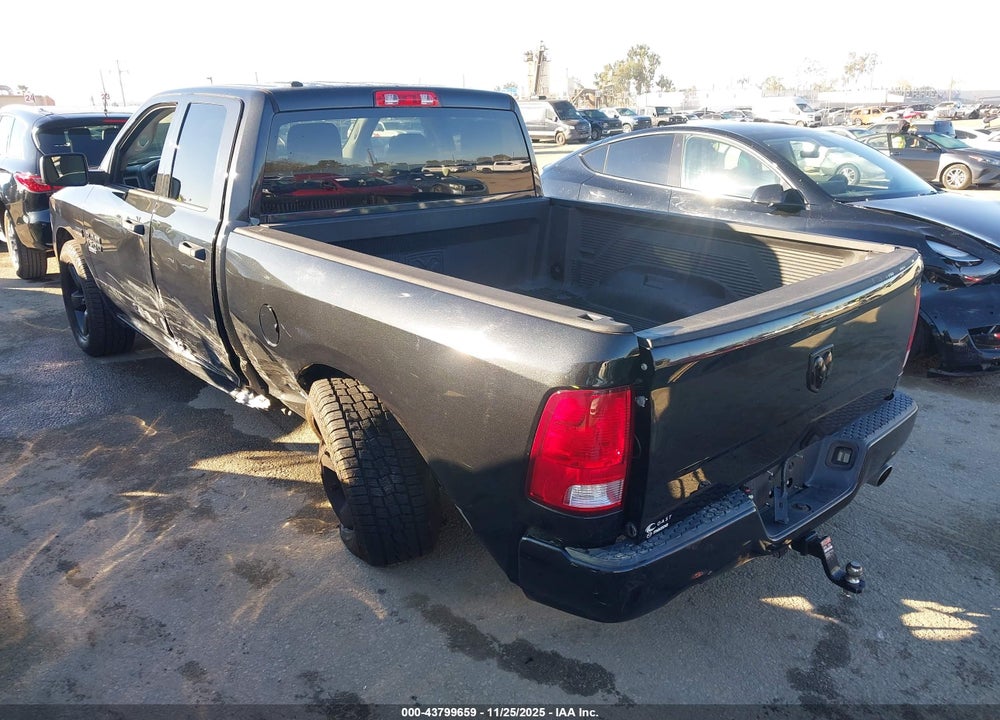 2019 RAM 1500 CLASSIC EXPRESS  4X2 6'4 BOX VIN: 1C6RR6FT1KS552347