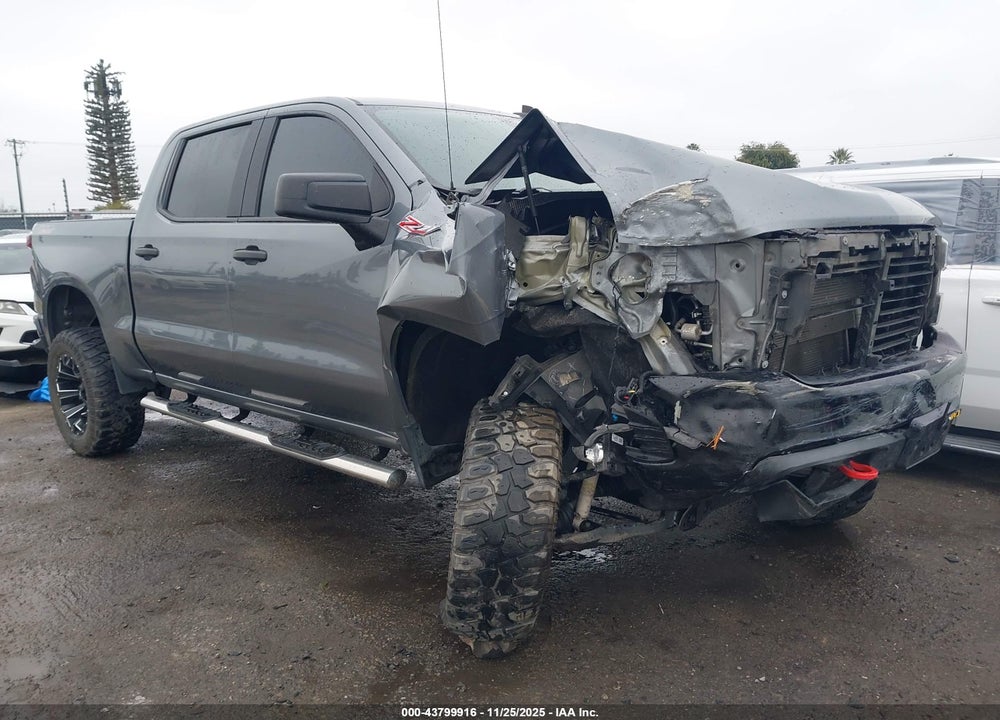 2021 CHEVROLET SILVERADO 1500 4WD  SHORT BED CUSTOM TRAIL BOSS VIN: 3GCPYCEL4MG110417