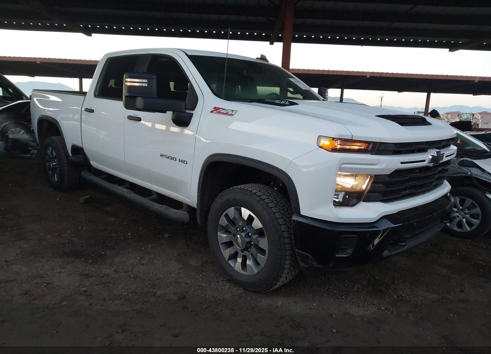 2025 CHEVROLET SILVERADO 2500HD 4WD  STANDARD BED CUSTOM VIN: 2GC4KME73S1180140
