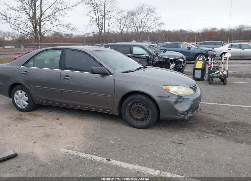 2005 TOYOTA CAMRY STD VIN: 4T1BE32KX5U951554