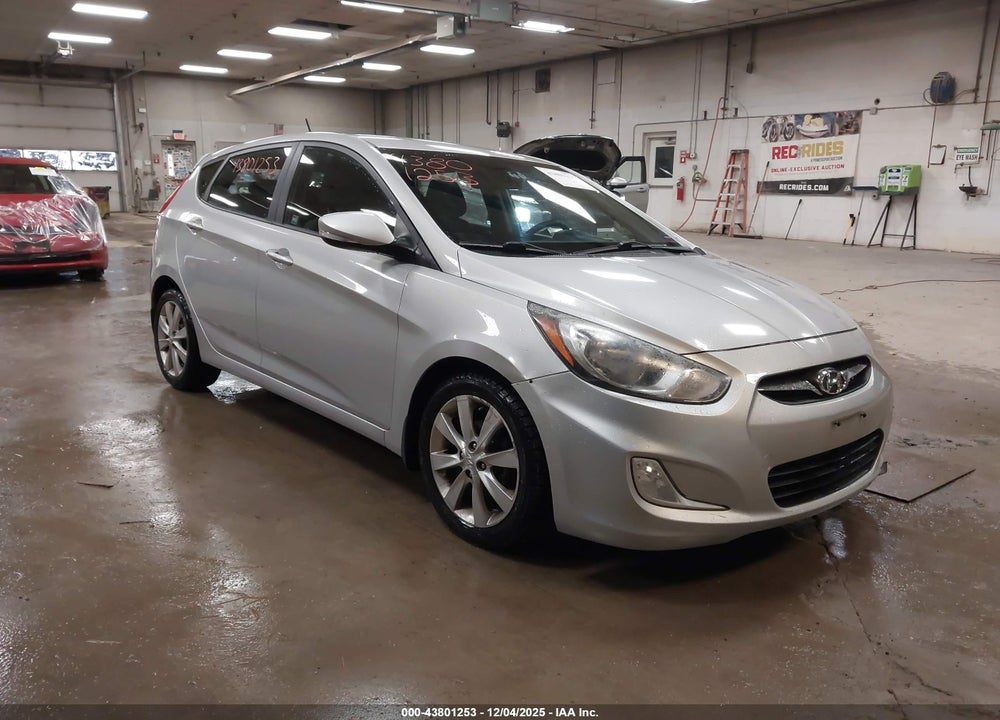 2013 HYUNDAI ACCENT SE VIN: KMHCU5AE9DU086265