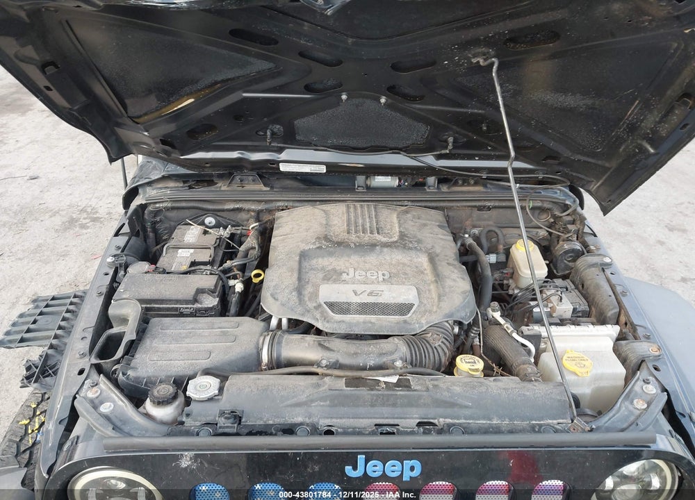 2014 JEEP WRANGLER UNLIMITED SPORT VIN: 1C4BJWDG6EL249957