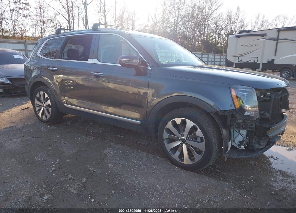 2020 KIA TELLURIDE S VIN: 5XYP6DHC6LG070040