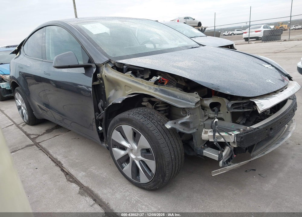 2022 TESLA MODEL Y LONG RANGE DUAL MOTOR ALL-WHEEL DRIVE VIN: 7SAYGDEEXNA004561