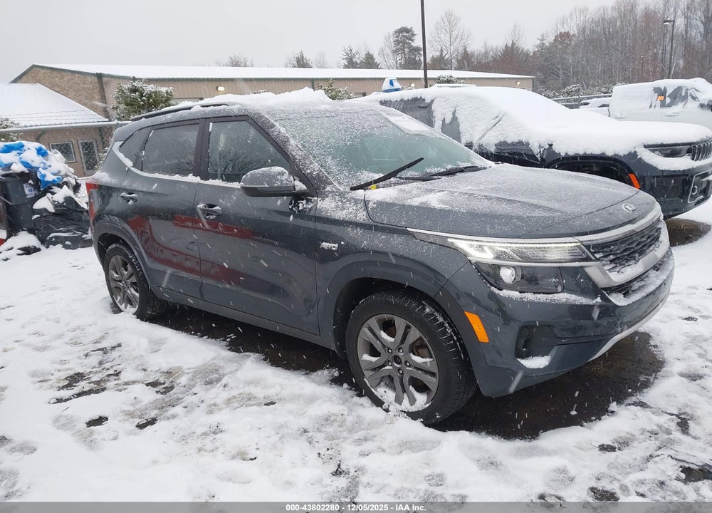 2021 KIA SELTOS S VIN: KNDEUCAA6M7201983