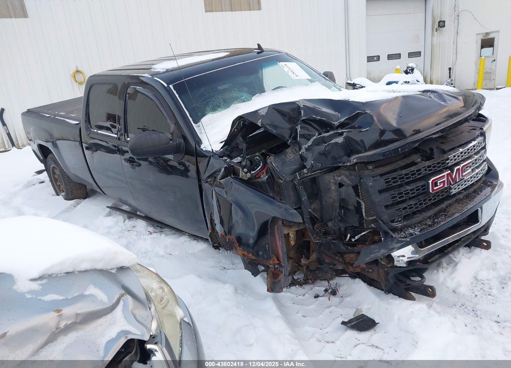 2011 GMC SIERRA 2500HD SLT VIN: 1GT121C89BF157998