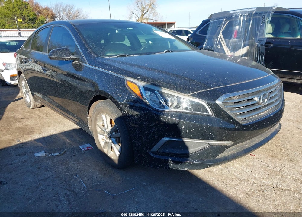 2017 HYUNDAI SONATA SE VIN: 5NPE24AF2HH511721