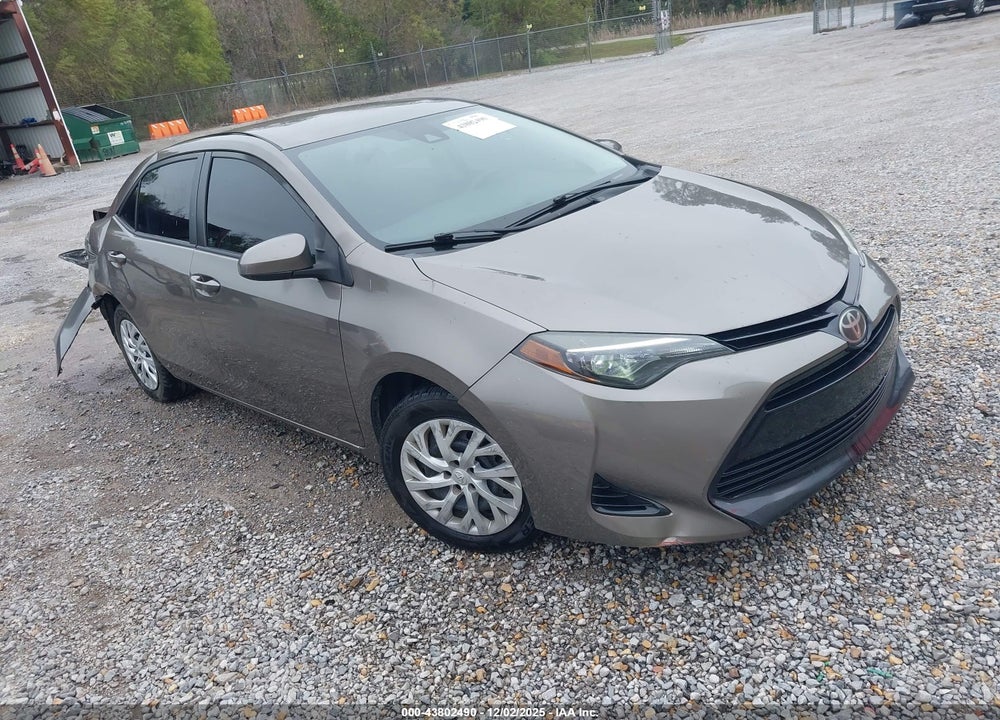 2017 TOYOTA COROLLA LE VIN: 5YFBURHE1HP736920
