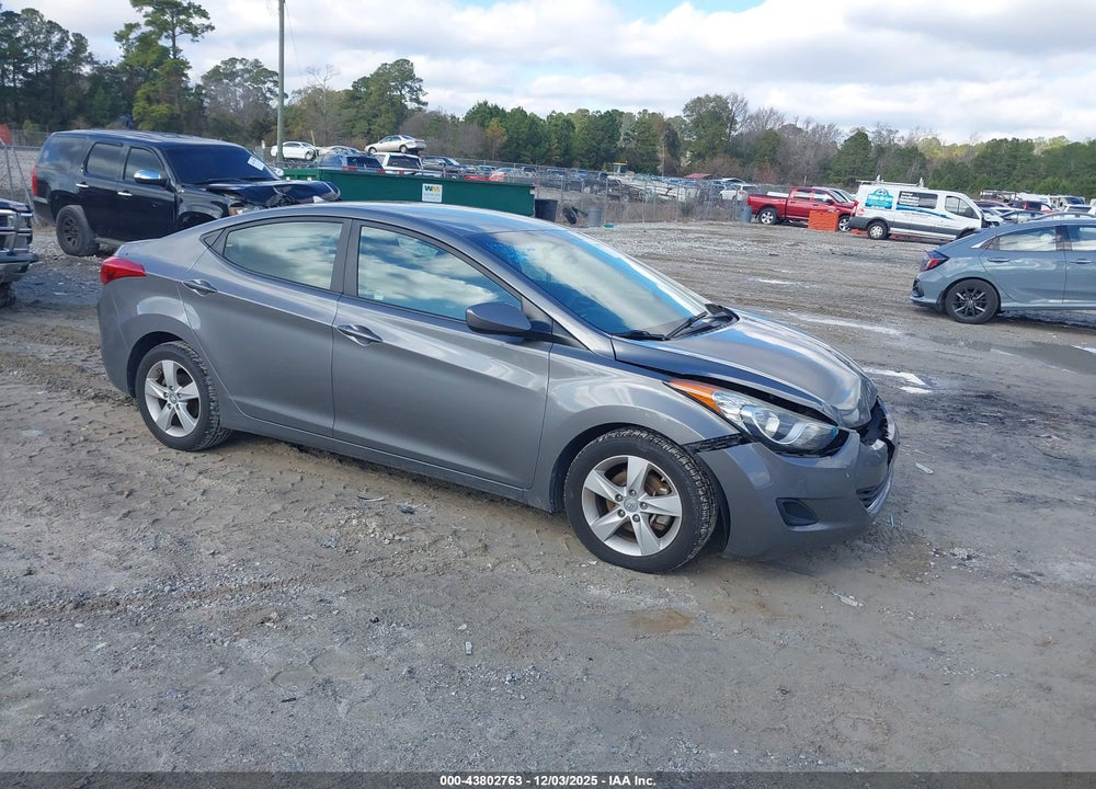 2013 HYUNDAI ELANTRA GLS VIN: 5NPDH4AE7DH383911