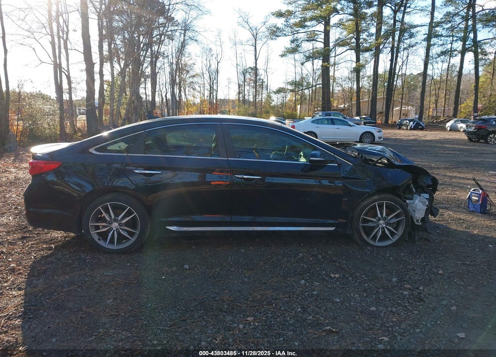 2015 HYUNDAI SONATA SPORT 2.0T VIN: 5NPE34AB4FH048178
