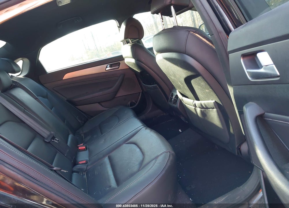 2015 HYUNDAI SONATA SPORT 2.0T VIN: 5NPE34AB4FH048178