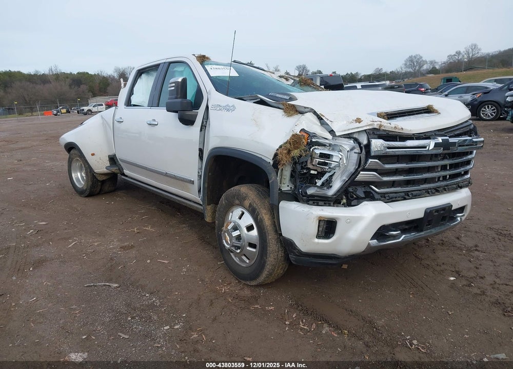 2024 CHEVROLET SILVERADO 3500HD 4WD  LONG BED HIGH COUNTRY VIN: 1GC4YVEY4RF149267