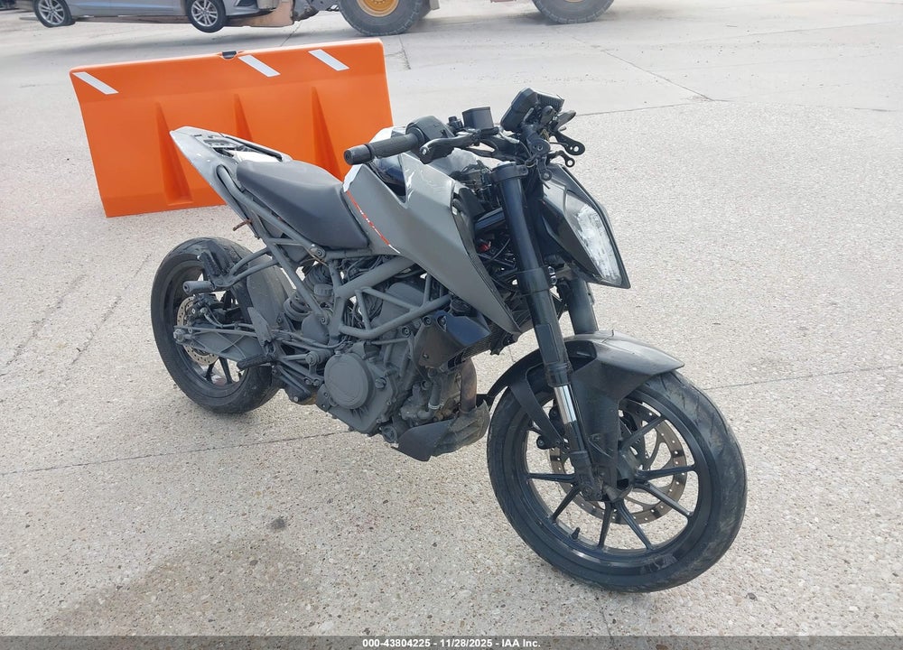2021 KTM 390 DUKE VIN: MD2JPJ406MC246940