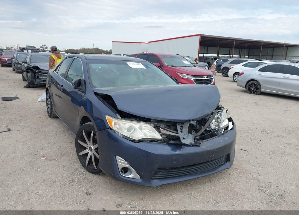 2014 TOYOTA CAMRY XLE VIN: 4T4BF1FK4ER429245