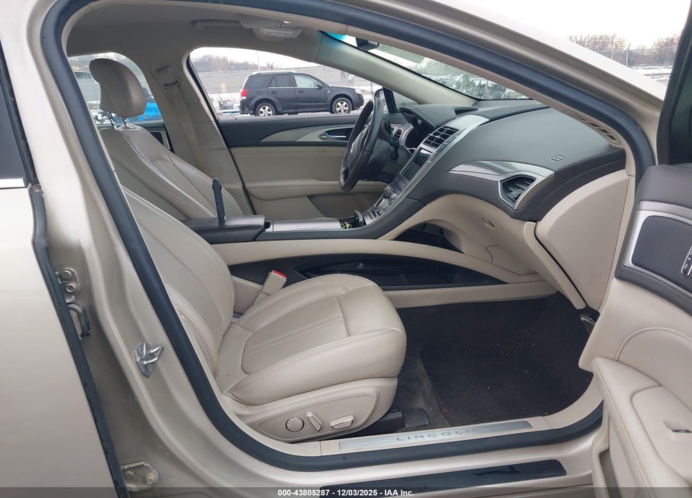 2017 LINCOLN MKZ PREMIERE VIN: 3LN6L5B96HR653692